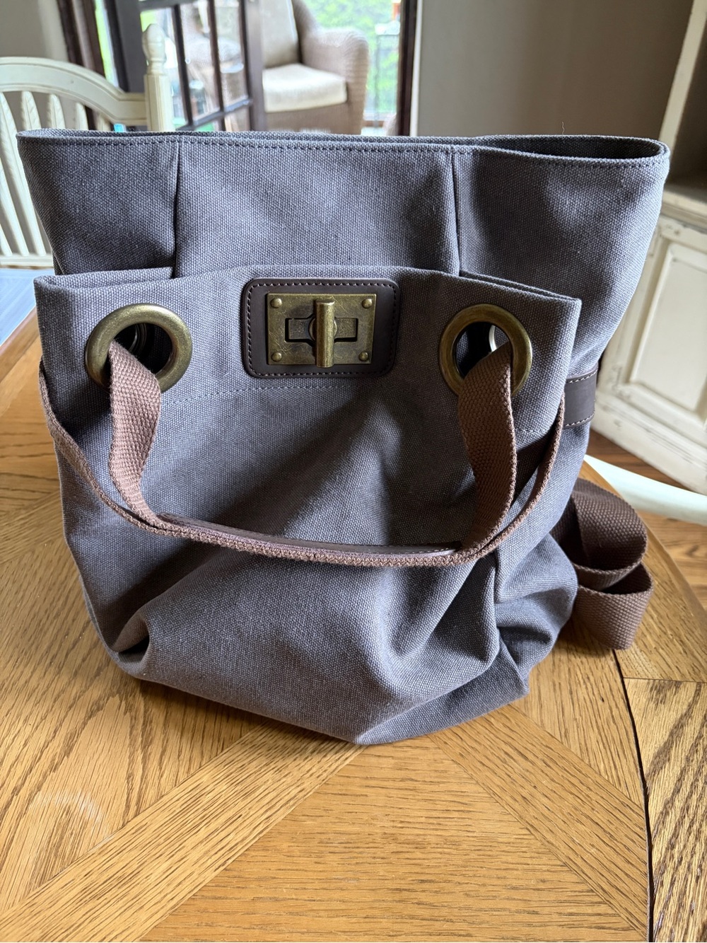ZEDE-Paris Canvas Tote Bag with Turn-Lock Closure - Gray LIKE NEW (used 1x) - Picture 2 of 4